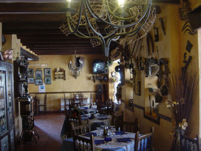 foto del comedor, televisión y principios de la cafeteria